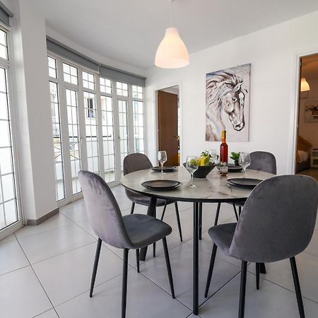 Jana'S 2-Br Apartment In Larnaca Ngoại thất bức ảnh